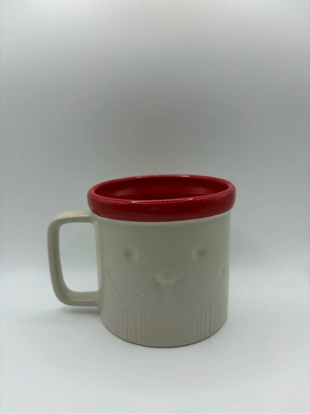 NWT Crate&Barrel Cream Embossed Santa Design Mug with Red Accent Interior